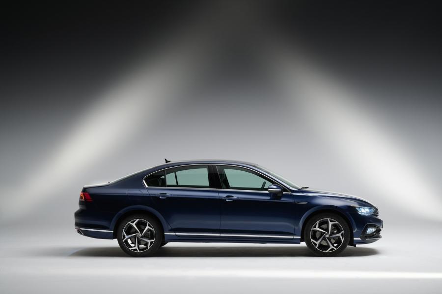 Volkswagen Passat R-Line (B8) 2019 года  (WW) (фото 6 из 24)